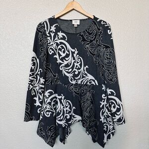 eci New York Gray Black Dressy Top M